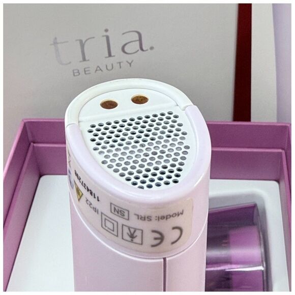 Tria Age Defying Laser Smooth Beauty Dermatology For Youthful Skin Technique - Picture 8 of 13